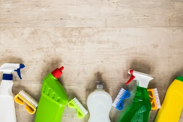 Categoria produtos quimicos para limpeza de pisos de Produto Higiene